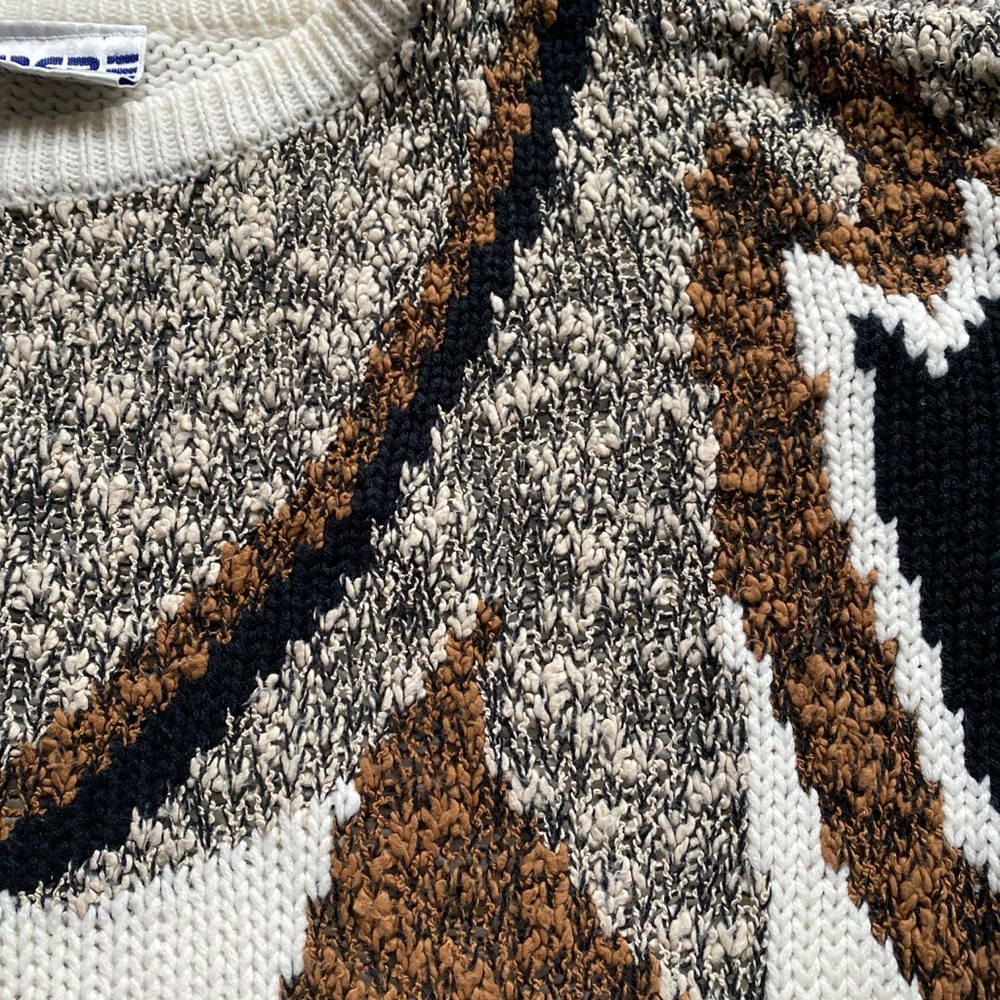VTG DEB Patterned Sweater - Picture 3 of 7